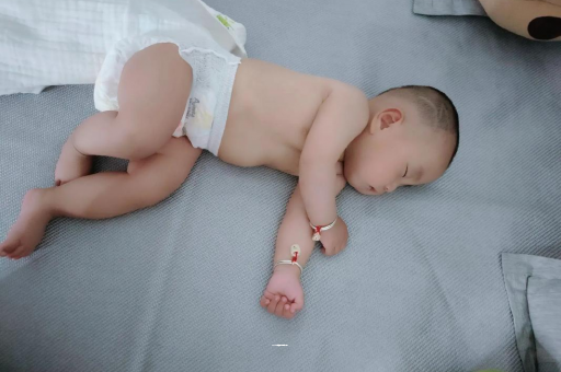 靖边宝宝36度是不是冷了